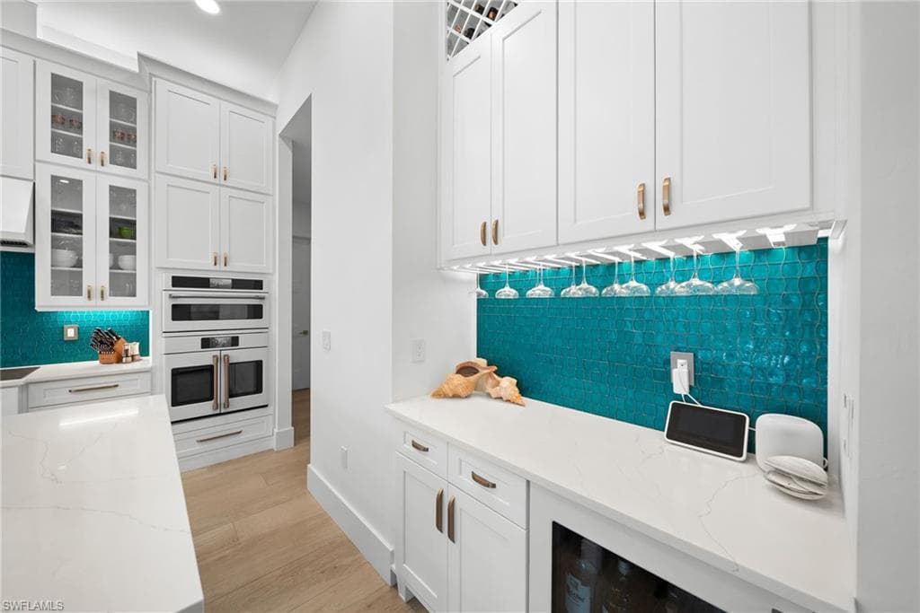 27000 Flamingo DR-17