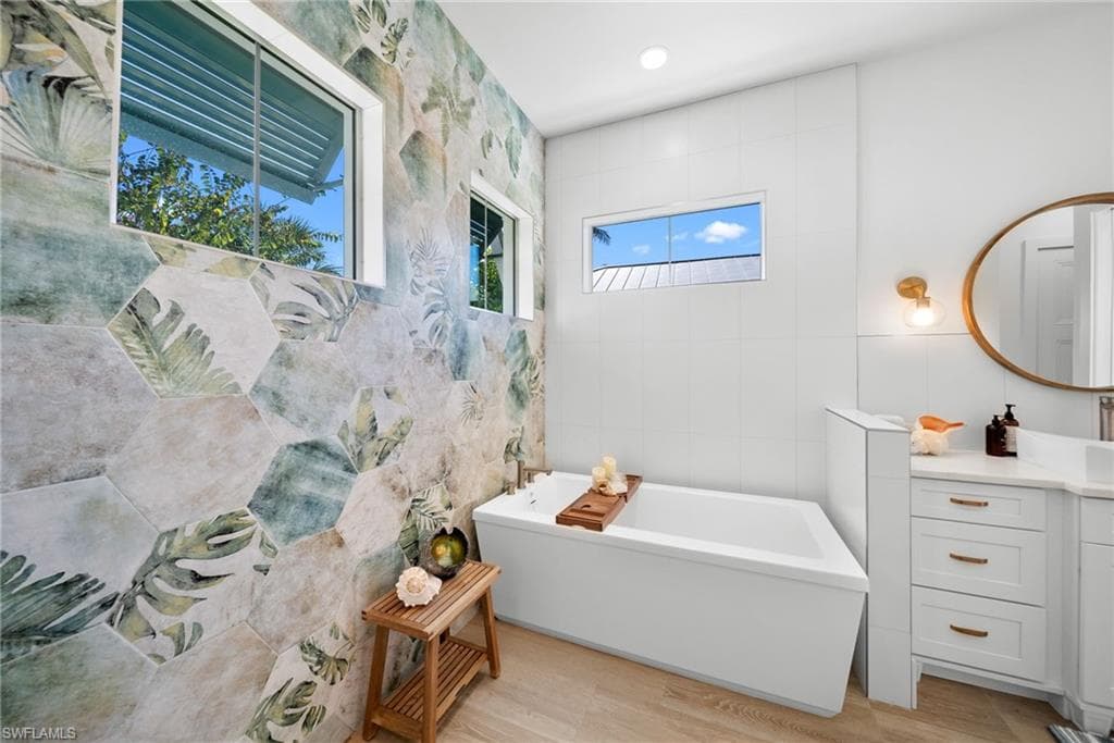 27000 Flamingo DR-36