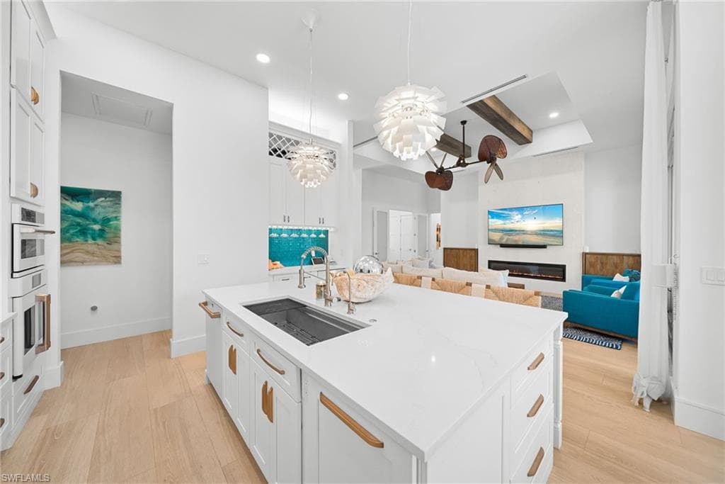 27000 Flamingo DR-14