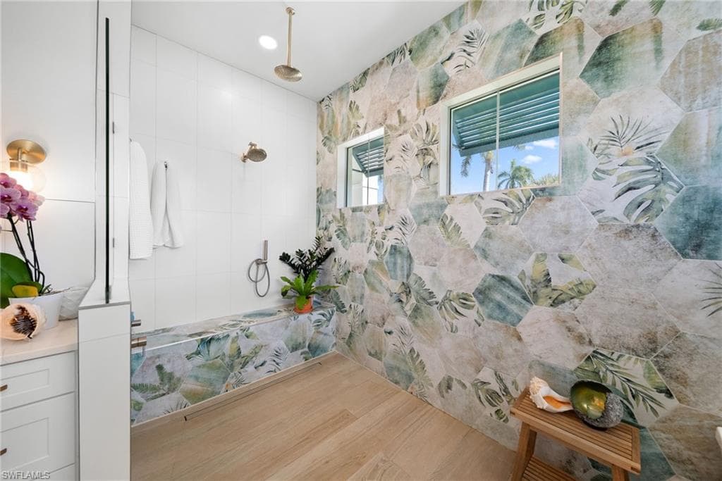 27000 Flamingo DR-35