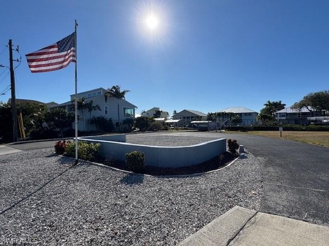 7772 Breakwater CT-3