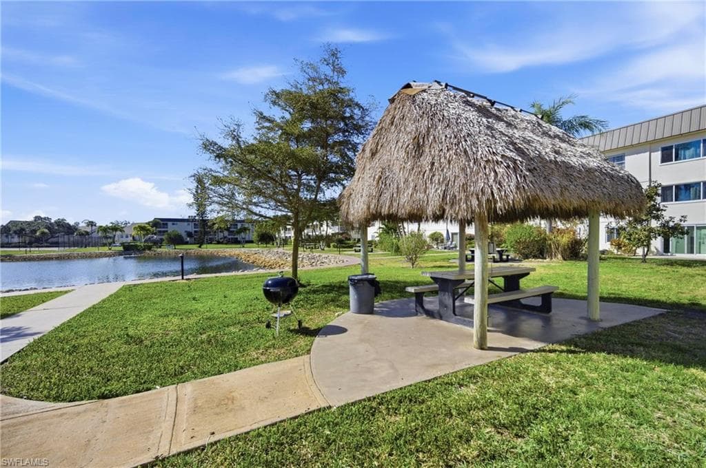 1010 Manatee RD B304-17