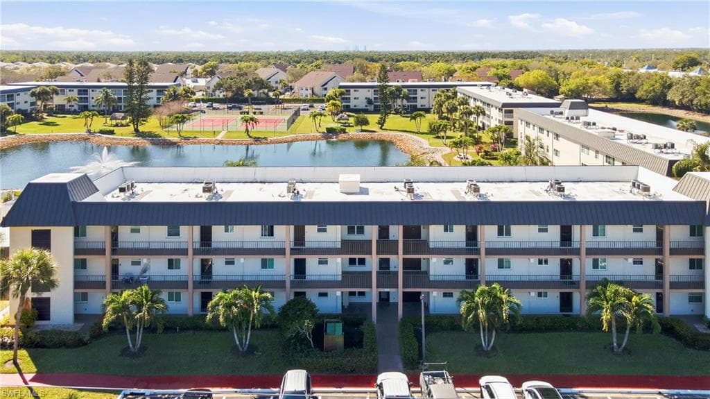1010 Manatee RD B304-19