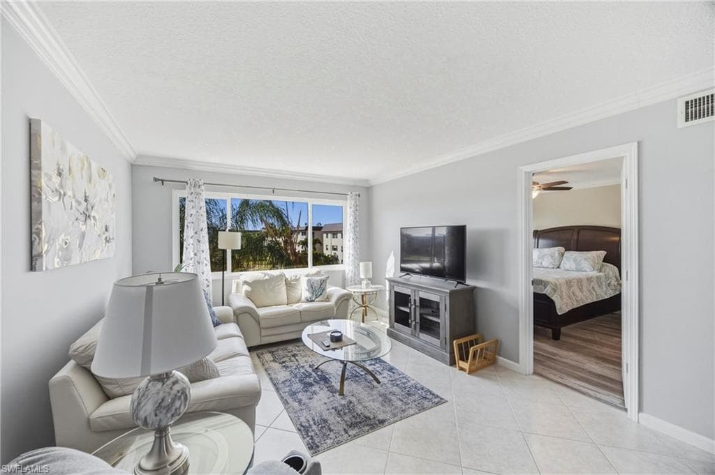 1010 Manatee RD B304-21