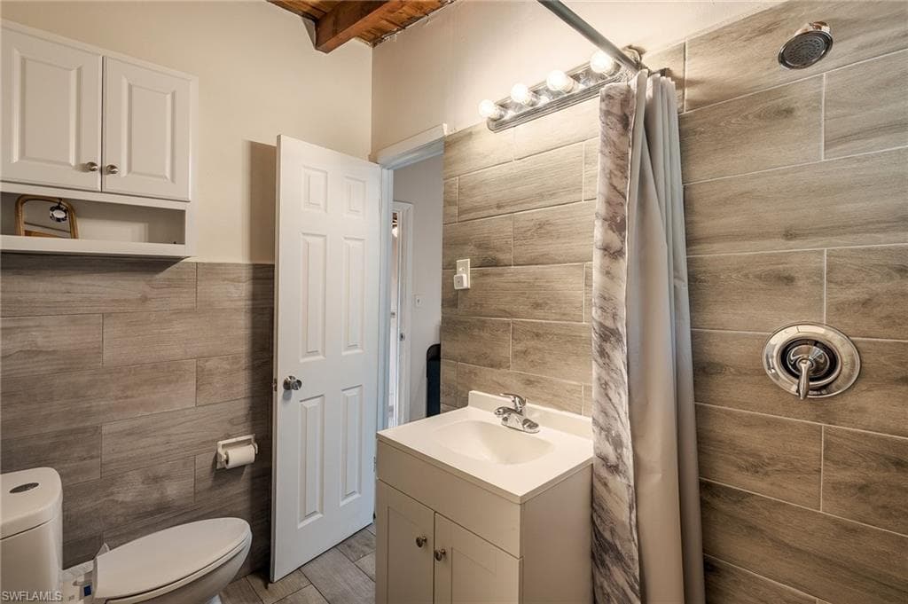 1139 Frank Whiteman BLVD-9