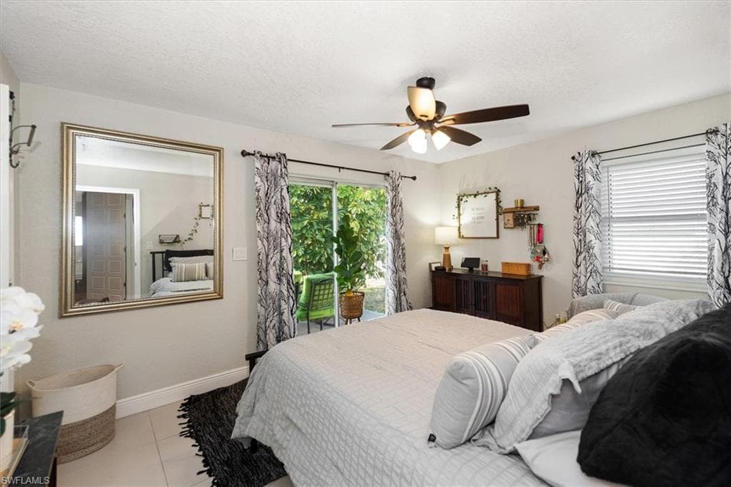 3945 Edgewood AVE-8