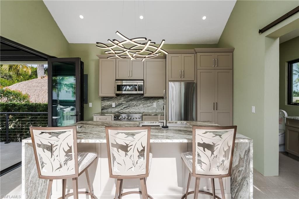 13323 Snook CIR-27