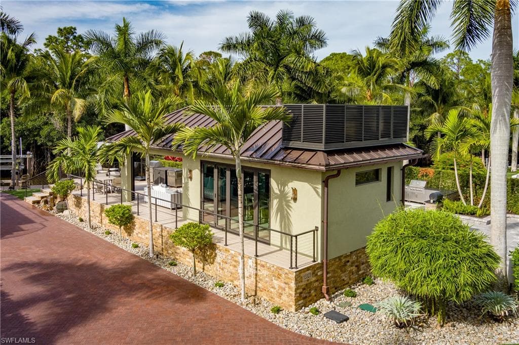 13323 Snook CIR-8