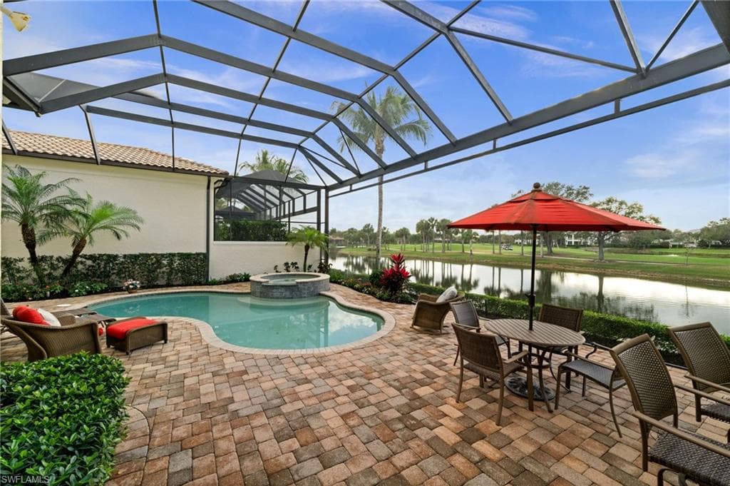 9085 Terranova DR-18