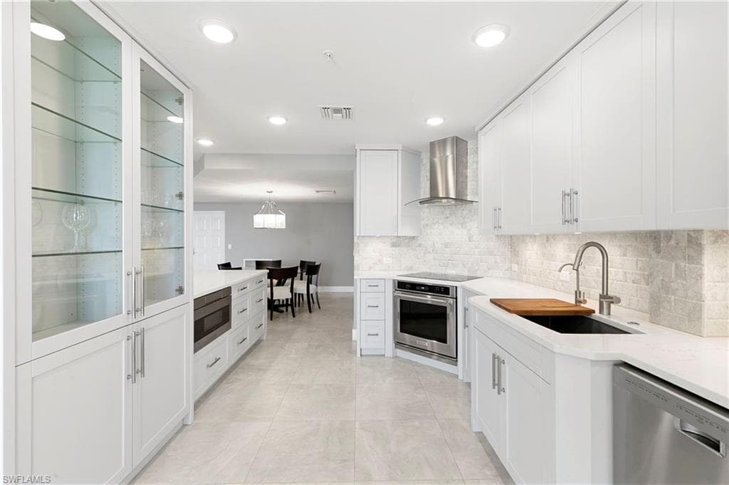 980 Cape Marco DR 1102-10