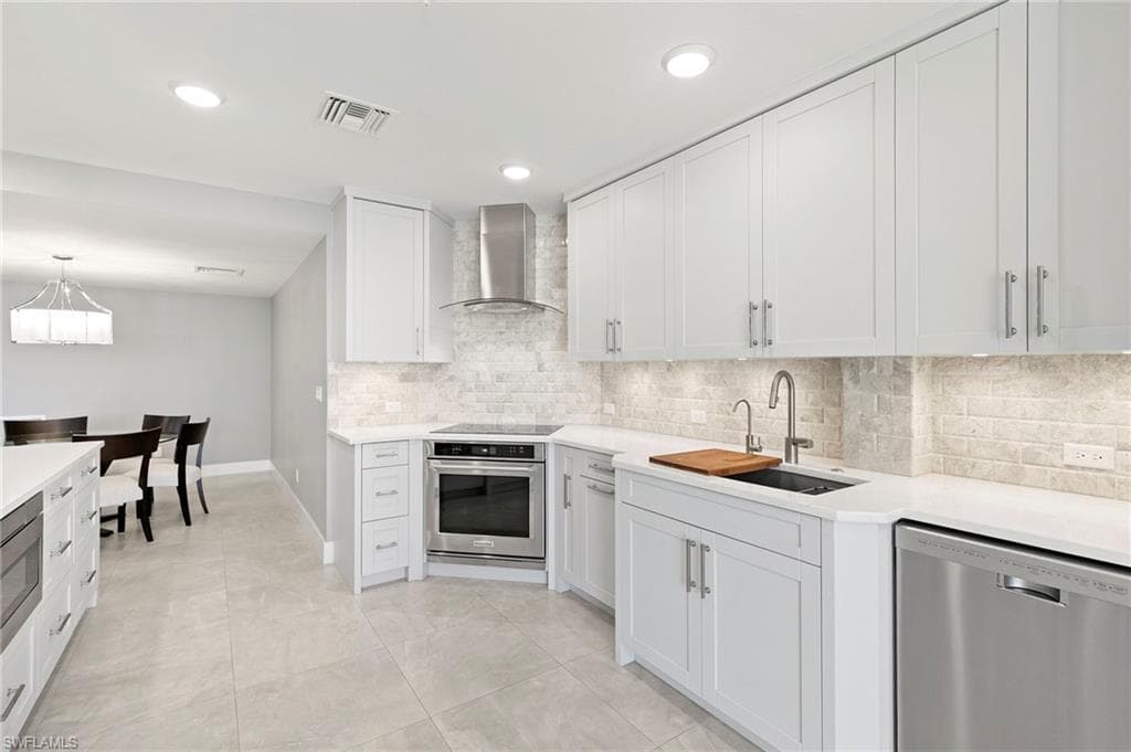 980 Cape Marco DR 1102-11