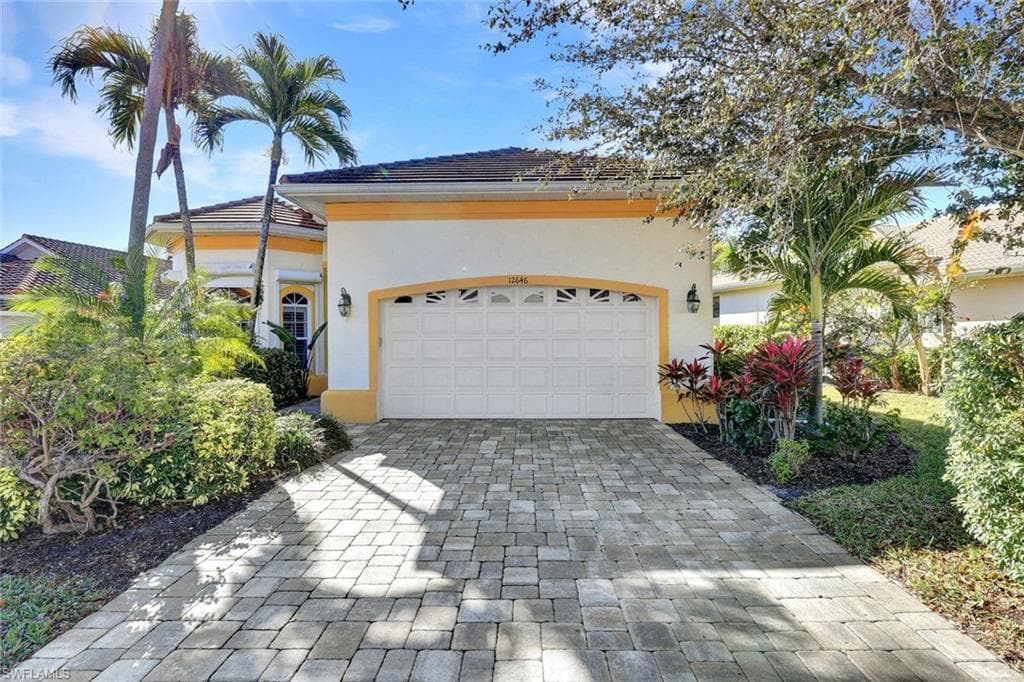 12646 Hunters Lakes CT-2