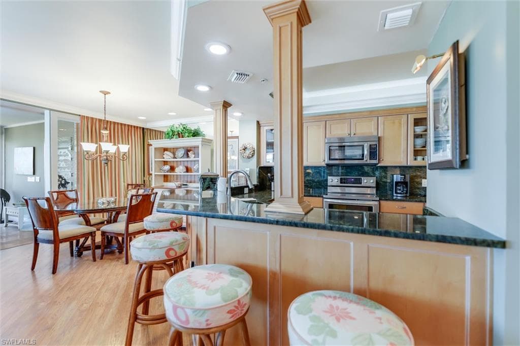 1656 Lands End Vlg-8