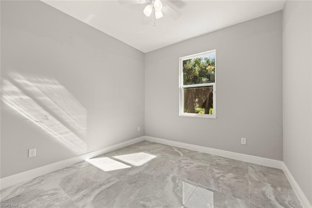 897 Iris DR-12