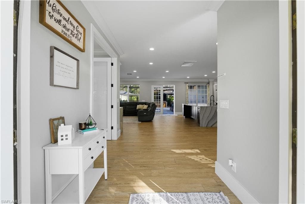 25211 Pinson DR-27