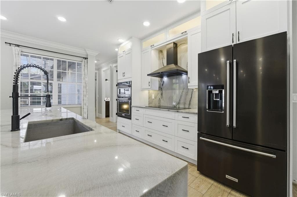 25211 Pinson DR-22
