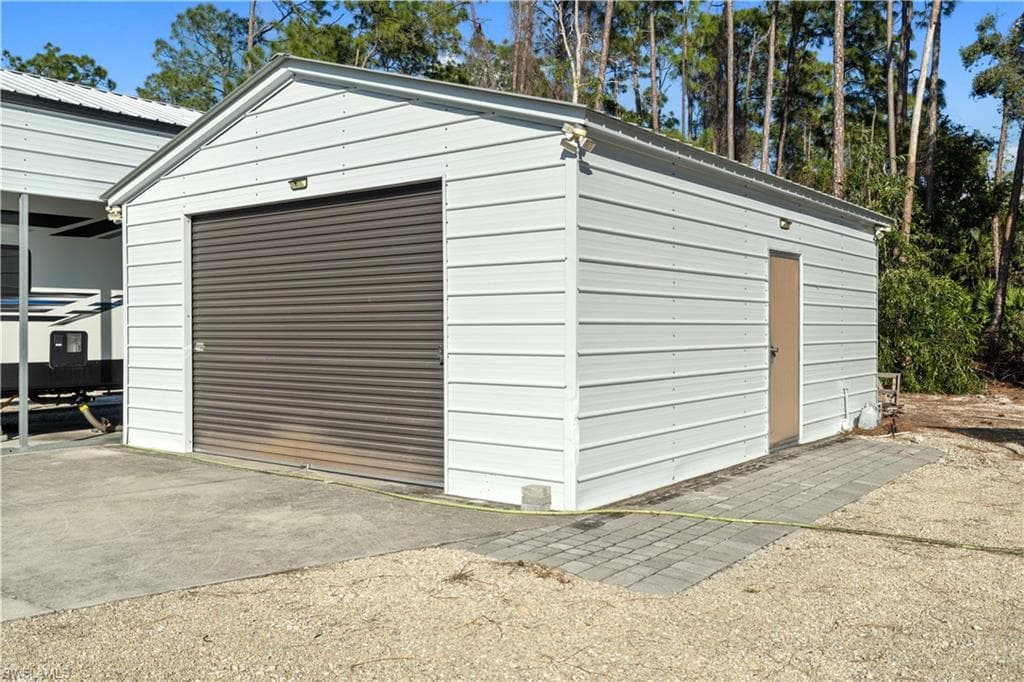 25211 Pinson DR-48