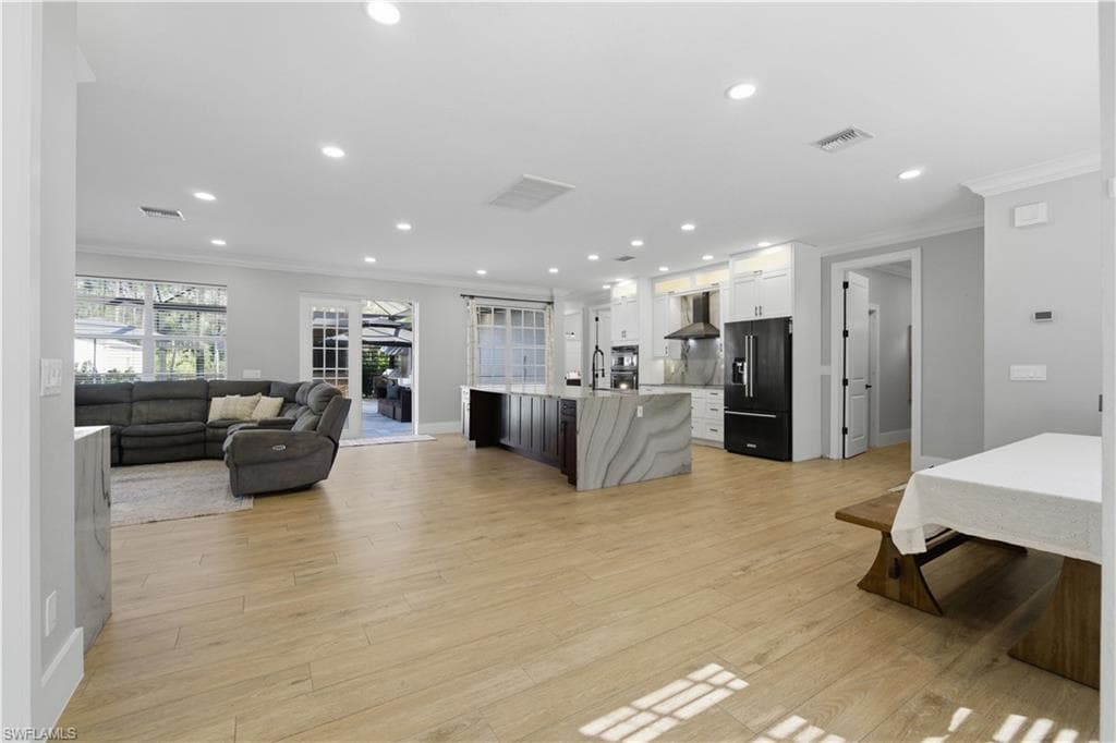 25211 Pinson DR-25