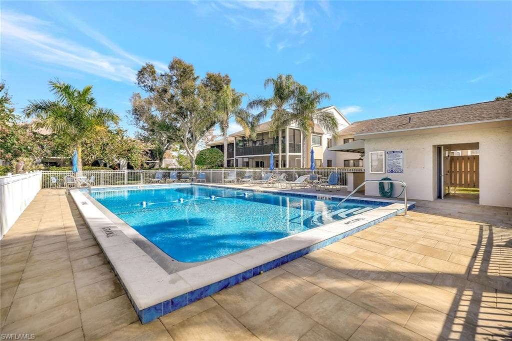910 Vanderbilt Beach RD 325W-22