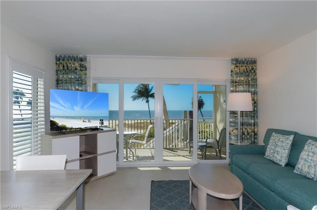 2255 W Gulf DR 121-1