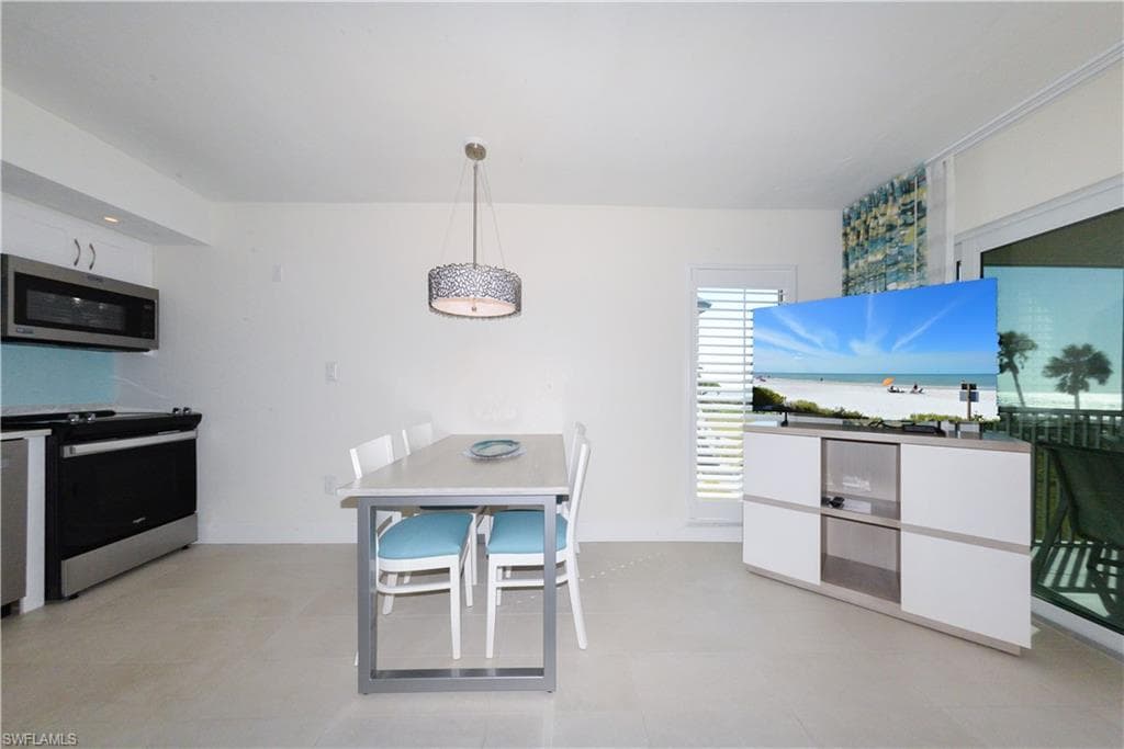 2255 W Gulf DR 121-9