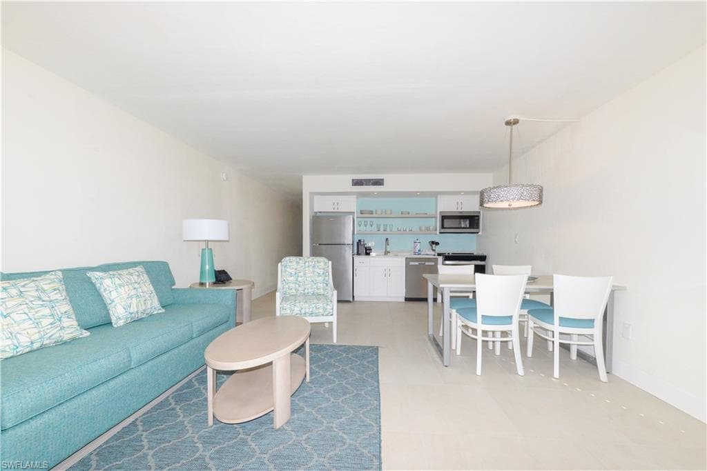 2255 W Gulf DR 121-4