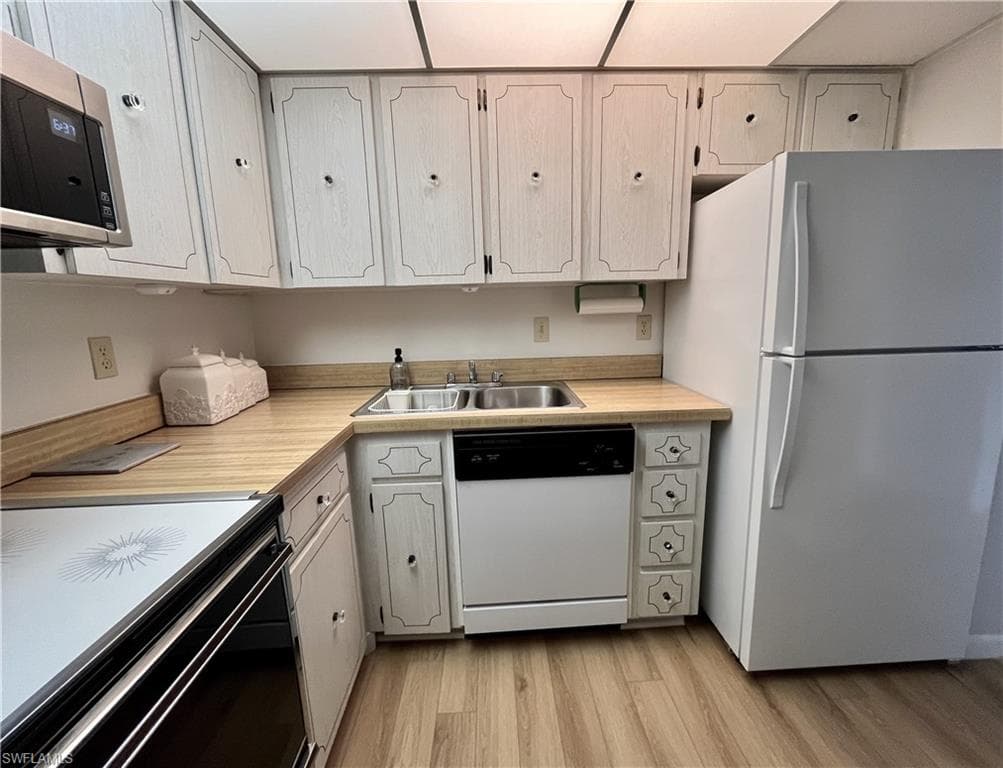 3460 Key DR 203-6