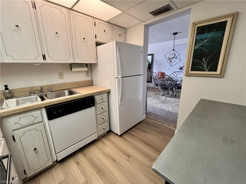 3460 Key DR 203-7