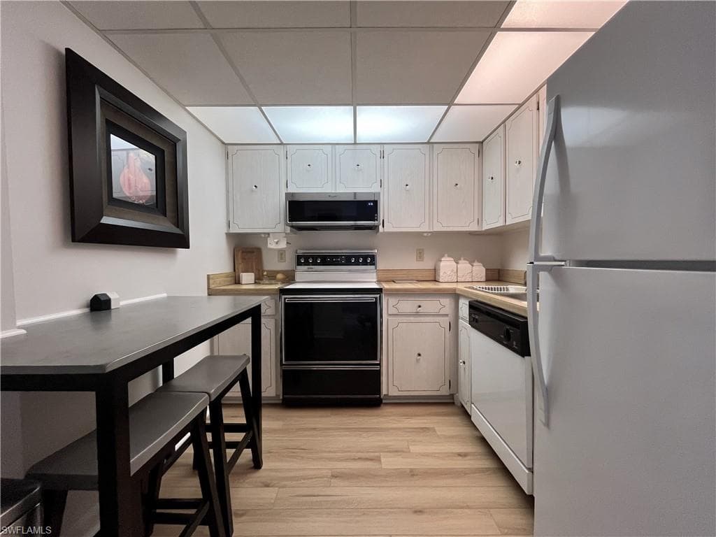 3460 Key DR 203-4
