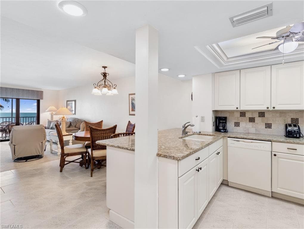 7500 Estero BLVD 203-2