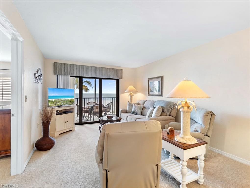 7500 Estero BLVD 203-6