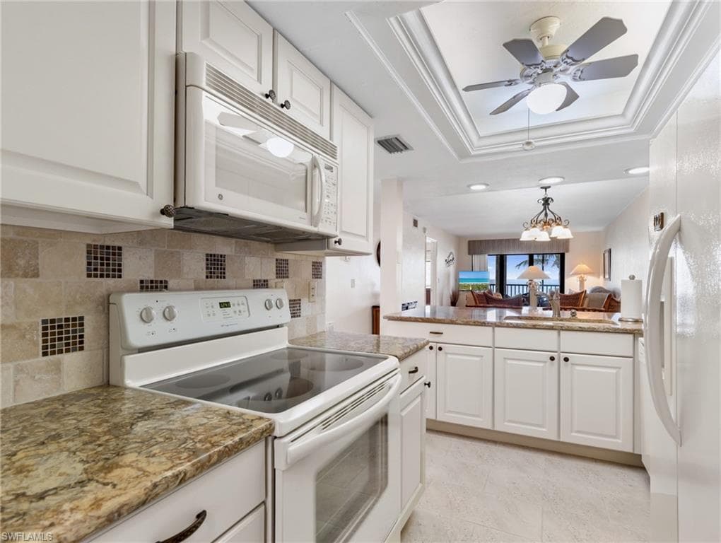 7500 Estero BLVD 203-17
