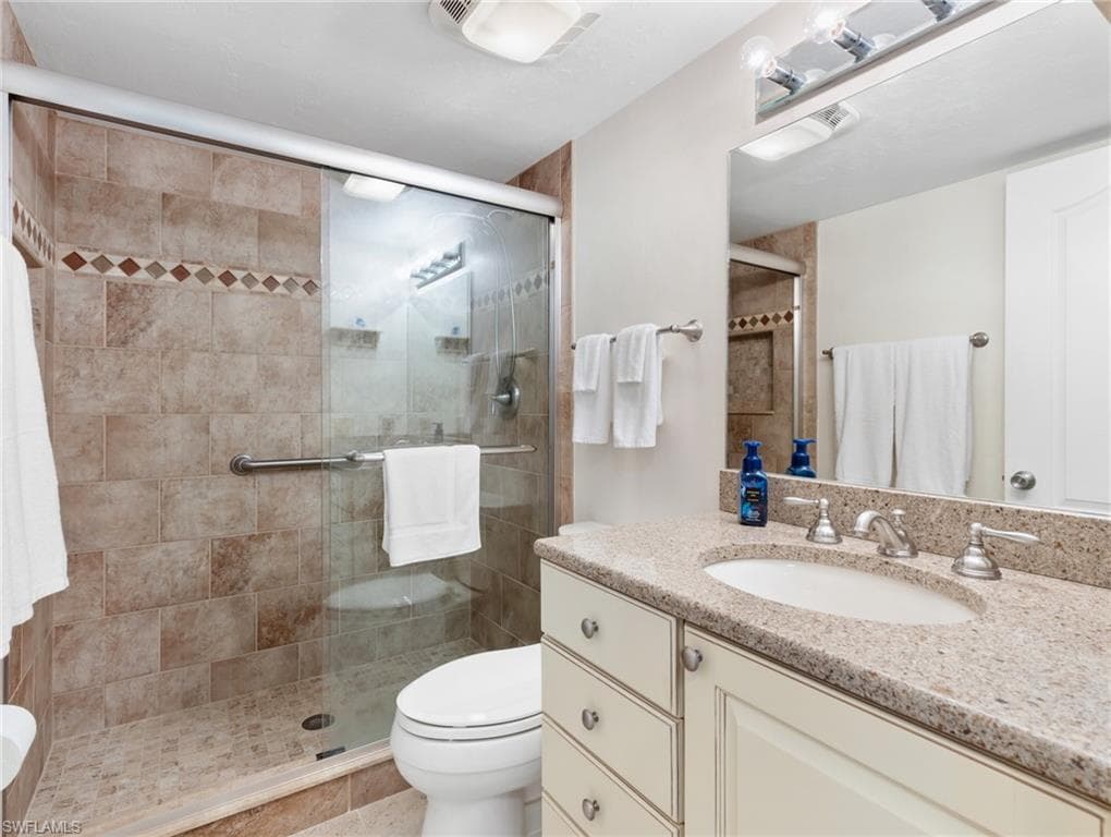 7500 Estero BLVD 203-28