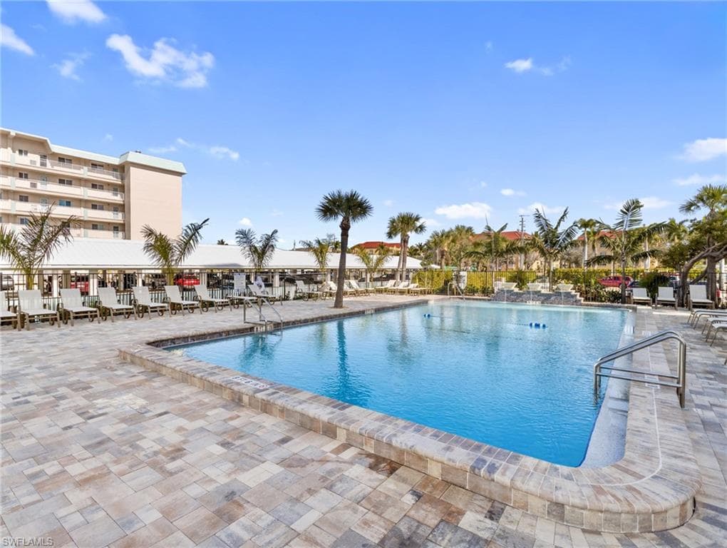 7500 Estero BLVD 203-5