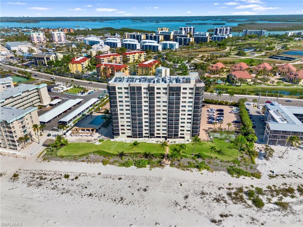 7500 Estero BLVD 203-35