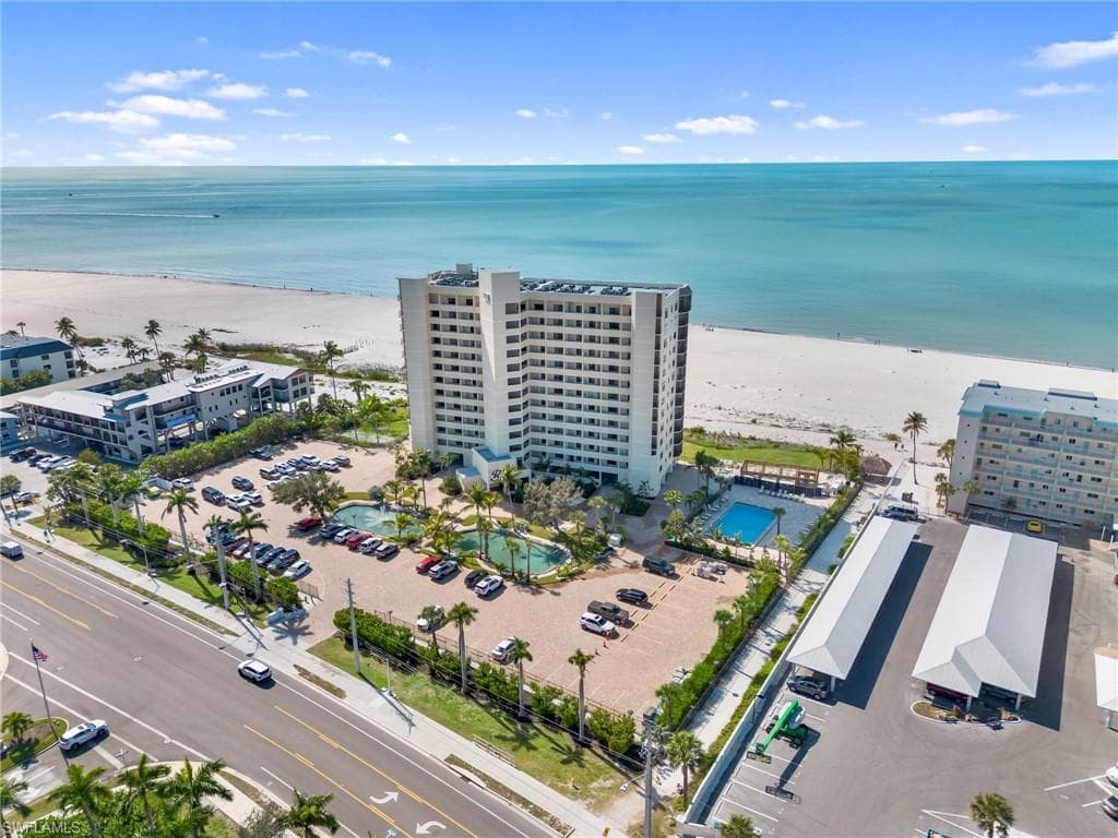 7500 Estero BLVD 203-4