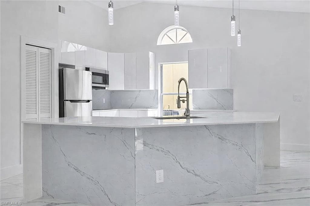 3832 Sabal Springs BLVD-25