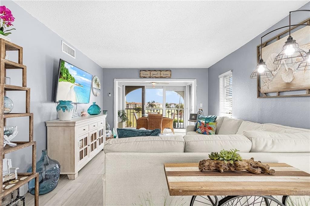 53 High Point CIR W 310-2