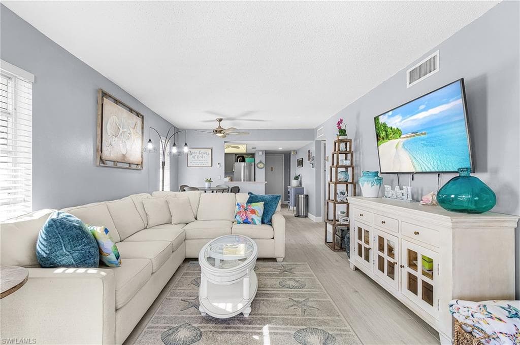 53 High Point CIR W 310-13