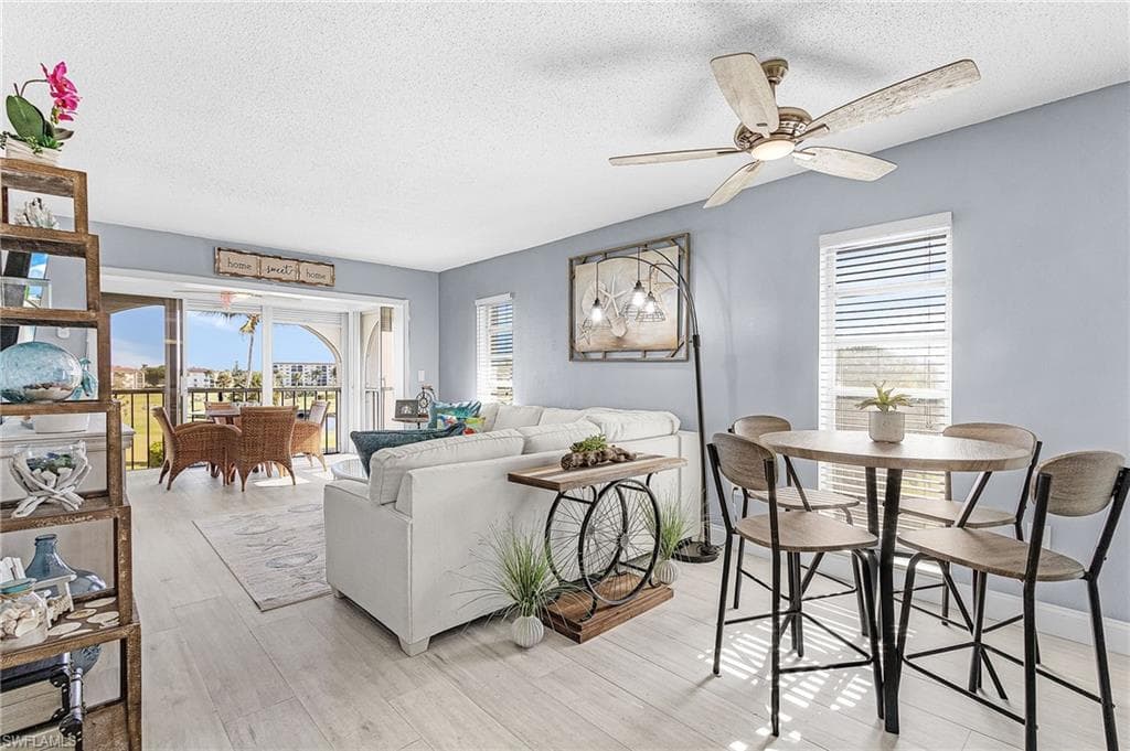 53 High Point CIR W 310-9