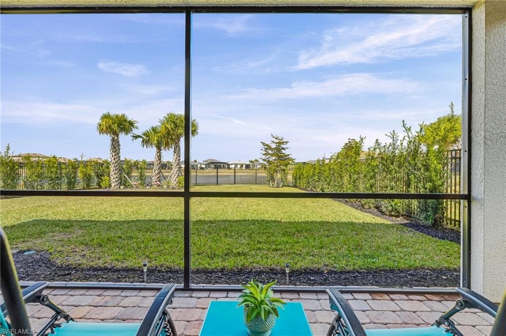 3772 Passion Vine DR-41