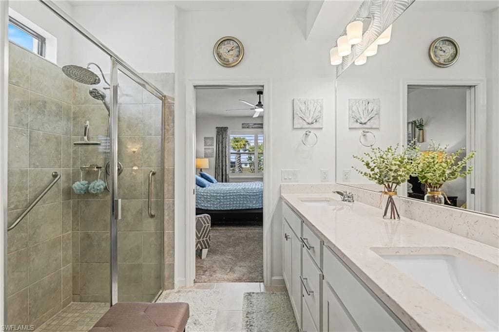 3772 Passion Vine DR-40