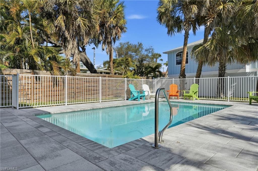 3321 Estero BLVD-47