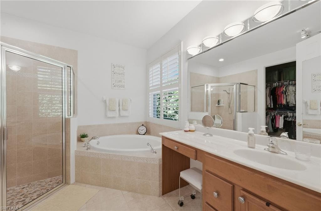 8855 Largo Mar DR-17