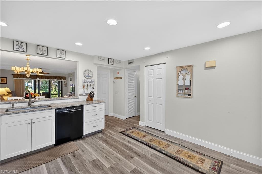 4973 Pepper CIR F105-3