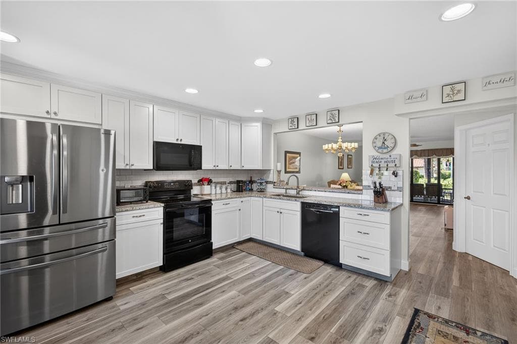 4973 Pepper CIR F105-1
