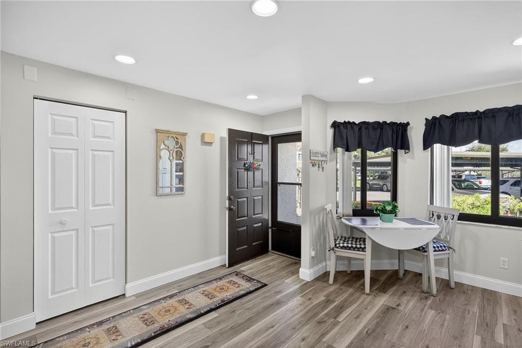 4973 Pepper CIR F105-4
