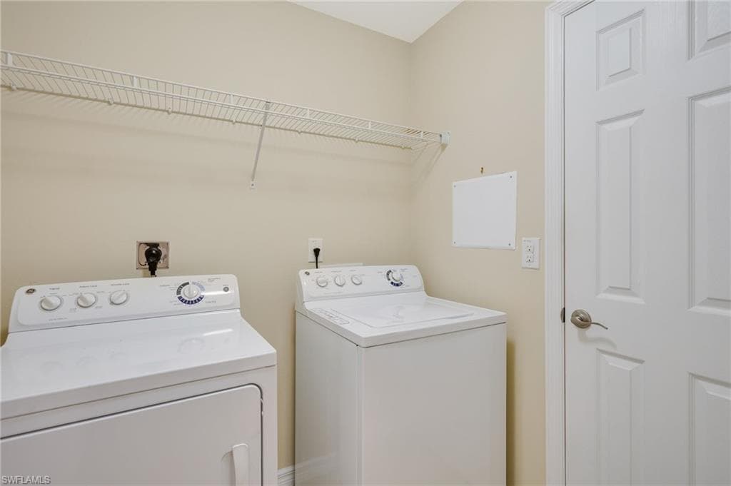 8510 Violeta ST 102-27