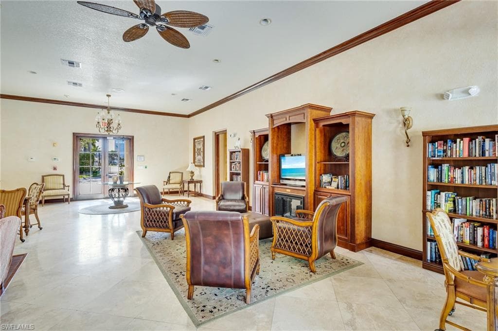 8510 Violeta ST 102-42