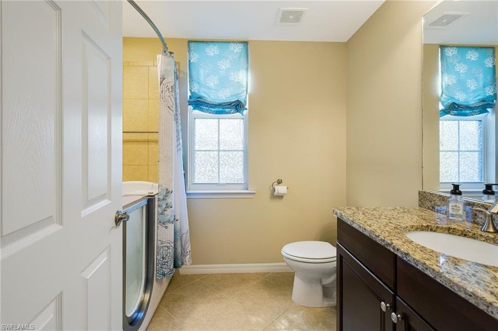 8510 Violeta ST 102-24